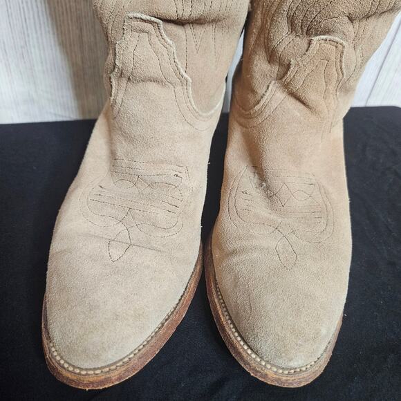 VTG Frye Tan Suede Leather Made in USA Boots, Style 3845, size 7.5 D main image 4